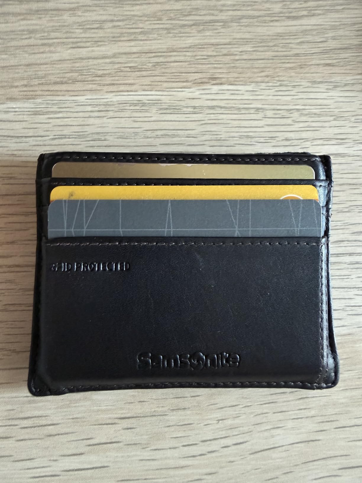 Excellent porte-cartes