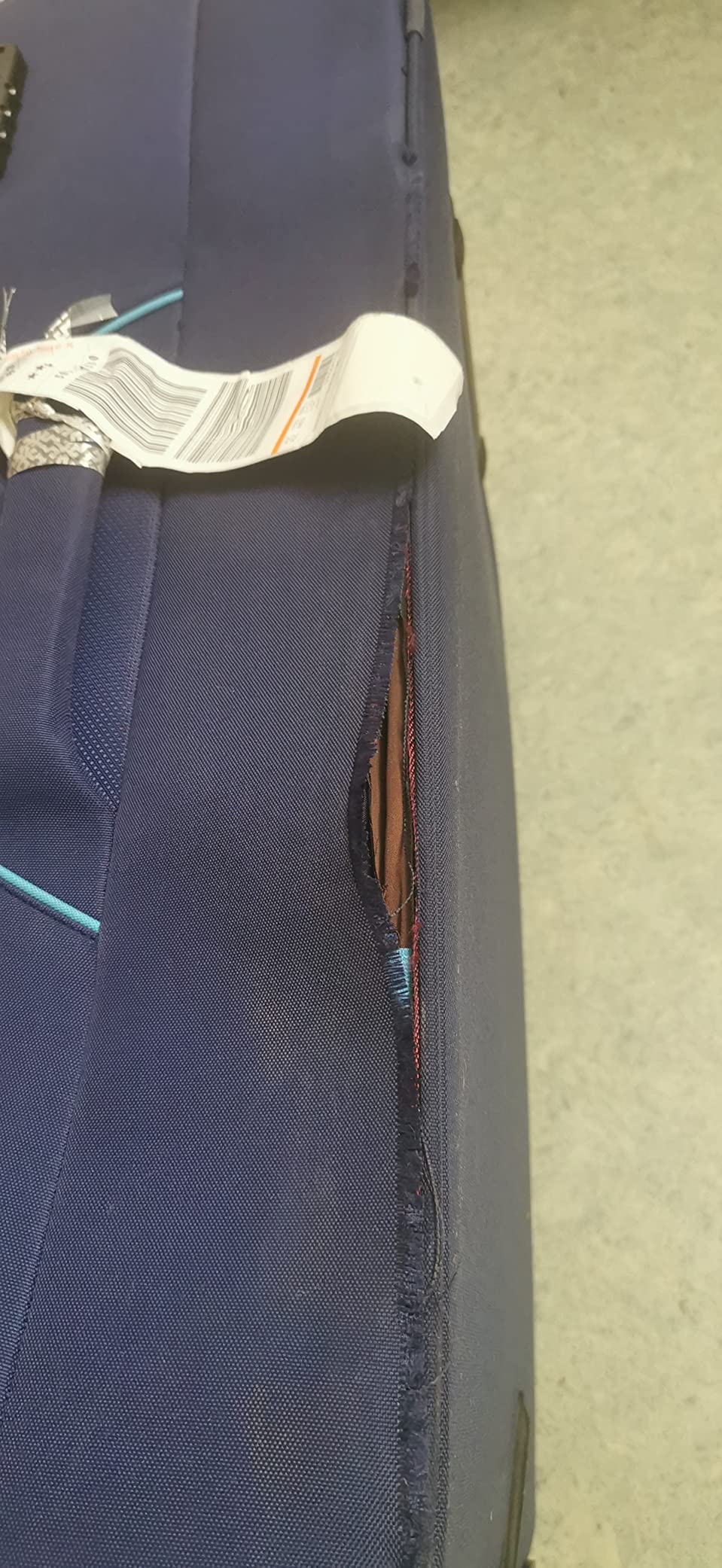 Très bonne grande valise