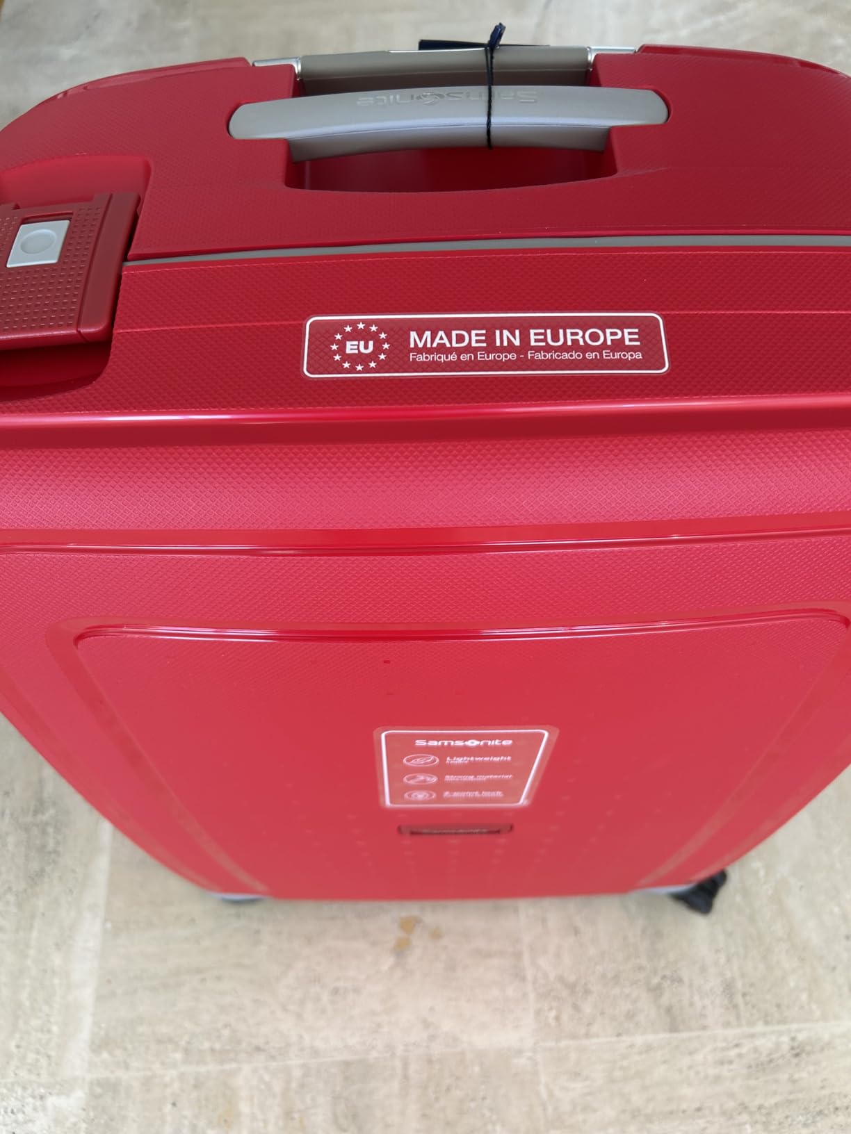 Très bonne valise de soute